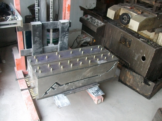 Extruded Plastic Moulding Die injection moulding die maker Solidworks Platform Design