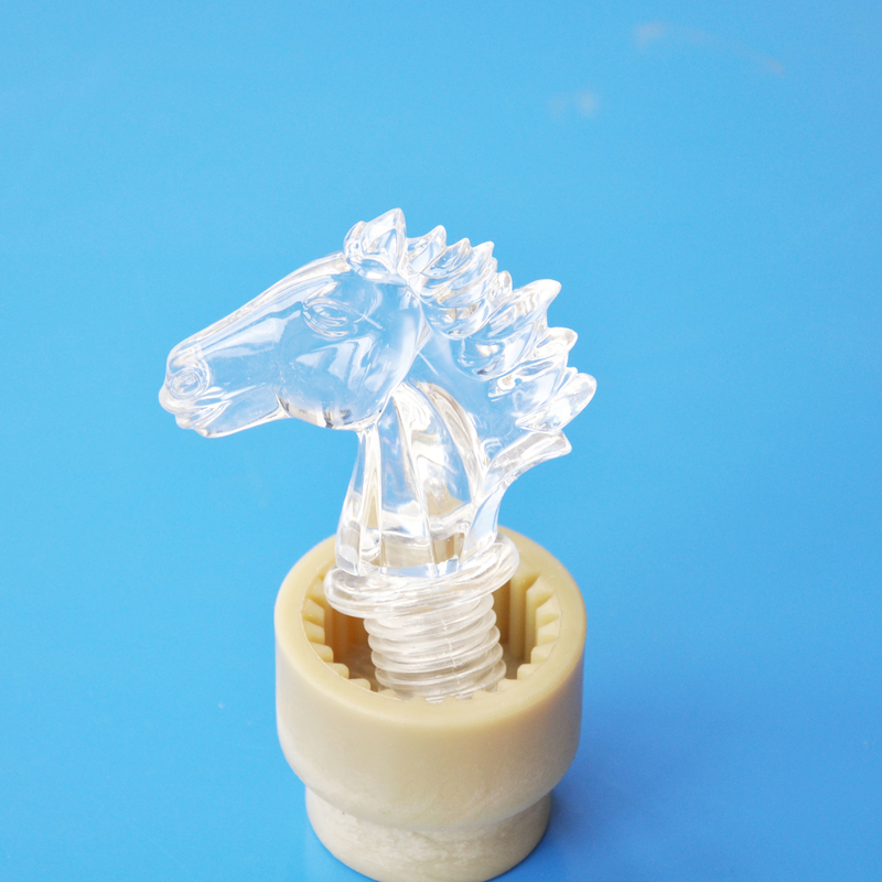 Bottle Cap PMMA Injection Molding Small Parts Custom